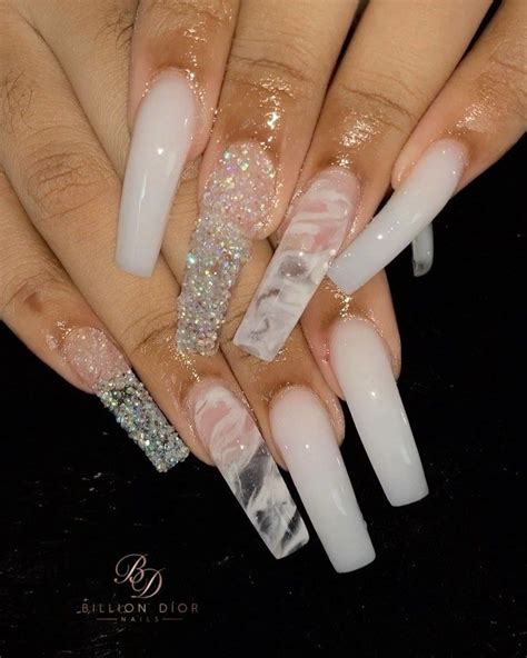 billion dior nails